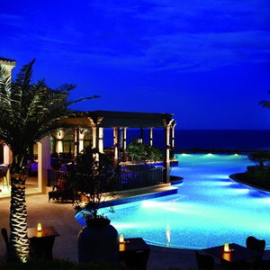 luxury-honeymoons-abu-dhabi-anantara-desert-islans-resort-and-spa-pool