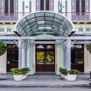 hotel-saratago-cuba-honeymoon-packages-entrance