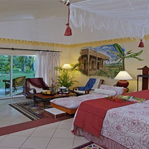 luxury-junior-suite-paradisus-rio-de-oro-resort-spa-cuba-honeymoon