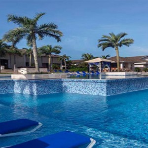 royalton-cayo-santa-maria-cuba-honeymoon-packages-pool