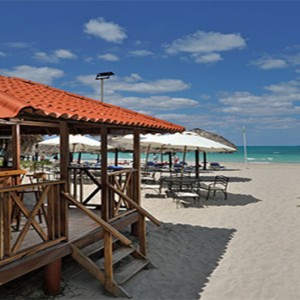 paradisus-princesa-del-mar-cuba-honeymoons-beach-bar