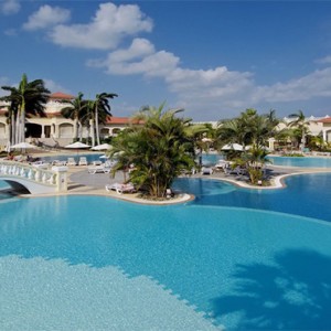 paradisus-princesa-del-mar-cuba-honeymoons-pool