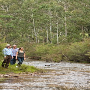 emirates-one-only-wolgan-valley-australia-honeymoon-packages-guided nature walks