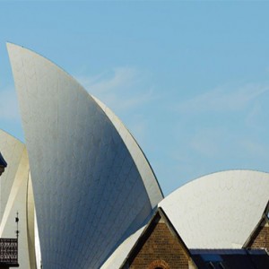 holiday-inn-old-sydney-australia-honeymoon-packages-the-rock-and-sydney-opera-house