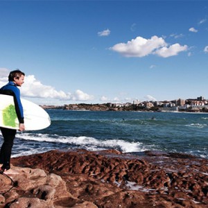 intercontinental-sydney-australia-honeymoon-packages-surfing