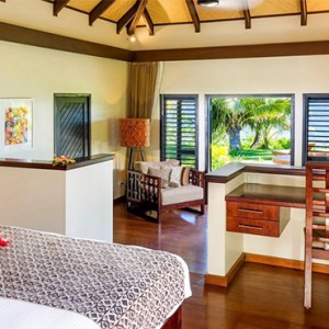 matamanoa-island-resort-fiji-honeymoon-packages-beachfront-villas-bedroom