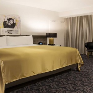 planet-hollywood-las-vegas-honeymoon-packages-ultra-hip-room-1-king-strip-view