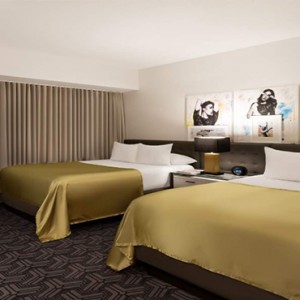 planet-hollywood-las-vegas-honeymoon-packages-ultra-hip-room-2-queens-smoking