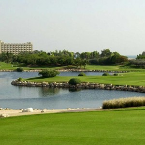 ja-palm-tree-court-dubai-honeymoon-packages-resort-cours-and-holes