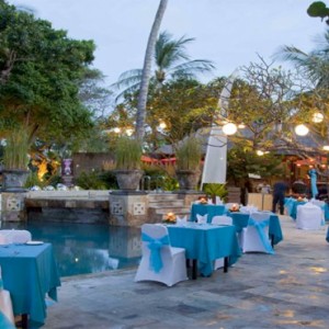 Legion Beach hotel - Bali Honeymoon Packages - poolside barbecue dinner