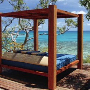 lizard-island-resort-australia-honeymoon-packages-daybed