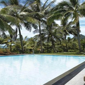 reef-view-hotel-australia-honeymoon-packages-pool2