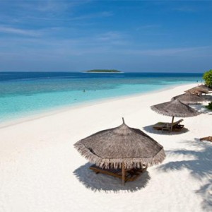 Reethi Beach Resort - Maldives Honeymoon Packages - Beach