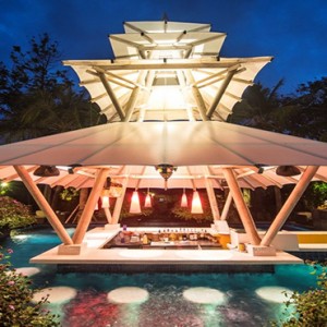 Segara Village hotel - Bali Honeymoon Packages - Jacuzzi Bar