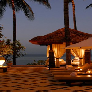 Spa Village Resort Tembok - Bali Honeymoon Packages -Bale at night