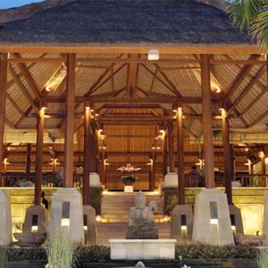 The Ubud Village Resort & Spa - Bali Honeymoon Packages - entrance