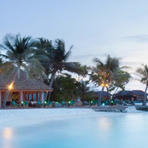 Veligandu Island Resort & Spa - Maldives Honeymoon Packages - Athiri Bar Exterior