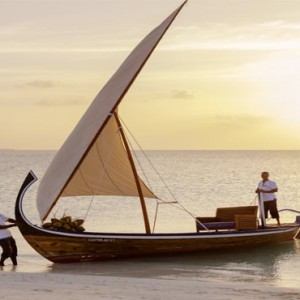 Veligandu Island Resort & Spa - Maldives Honeymoon Packages - Sunset cruise