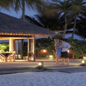 Veligandu Island Resort & Spa - Maldives Honeymoon Packages - The Madivaru Restaurant