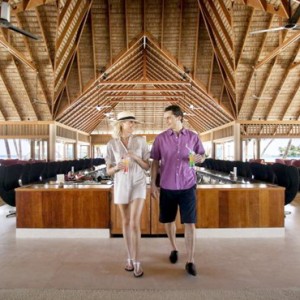 Veligandu Island Resort & Spa - Maldives Honeymoon Packages - Thundi bar