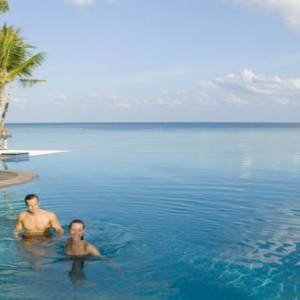 Veligandu Island Resort & Spa - Maldives Honeymoon Packages - infinity pool1