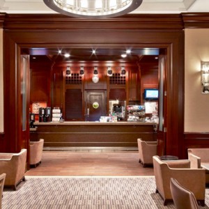 lounge bar - Sheraton New York Times Square - Luxury New York Honeymoon Packages