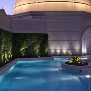 pool at night - St Regis Dubai - luxury dubai honeymoon packages