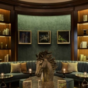 st regis bar - St Regis Dubai - luxury dubai honeymoon packages