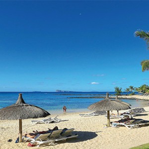 Canonnier Beachcomber Golf Resort and Spa - Mauritius Luxury Honeymoon Packages - Beach1