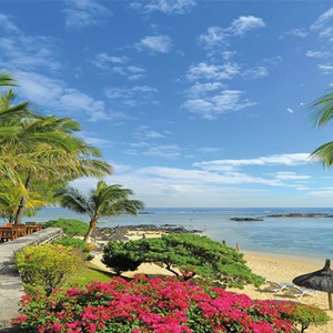 Canonnier Beachcomber Golf Resort and Spa - Mauritius Luxury Honeymoon Packages - beach2