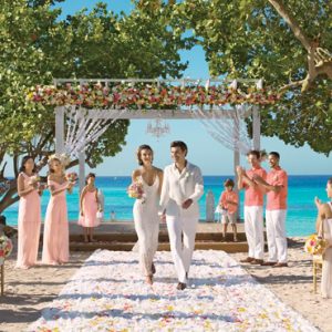 Dominican Republic Honeymoon Packages Dreams Dominicus La Romana Beach Wedding Setup