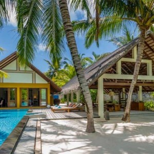 Four Seasons Resorts at Landaa Giraavaru - Maldives Luxury Honeymoon Packages - Beach Villa with Pool