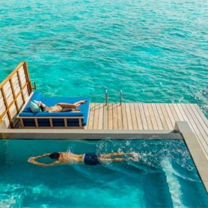 Four Seasons Resorts at Landaa Giraavaru - Maldives Luxury Honeymoon Packages - Sunset Water Villa with Pool Pool