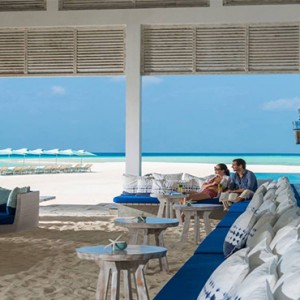 Four Seasons Resorts at Landaa Giraavaru - Maldives Luxury Honeymoon Packages - blu bar