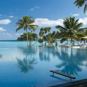 Four Seasons Resorts at Landaa Giraavaru - Maldives Luxury Honeymoon Packages - pool