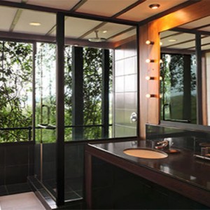 Heritance Kandalama - Sri Lanka Honeymoon Packages - luxury panoramic room bathroom