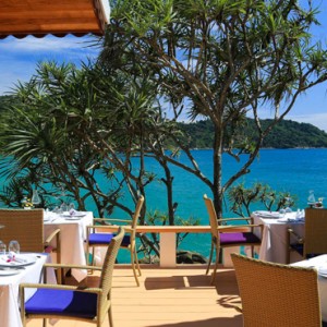 al freco dining - mom tris villa roayle phuket - luxury phuket honeymoons