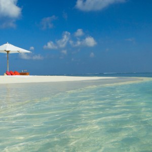 service - Kanuhura Maldives - Luxury Maldives Honeymoons