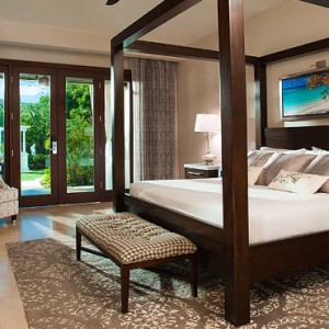 Honeymoon Grand Luxury Walkout Butler Suite with Patio Tranquility Soaking Tub - Luxury Jamaica Honeymoons