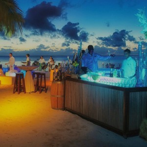beach party - Paradis Beachcomber Golf Resort and Spa - luxury mauritius honeymoons