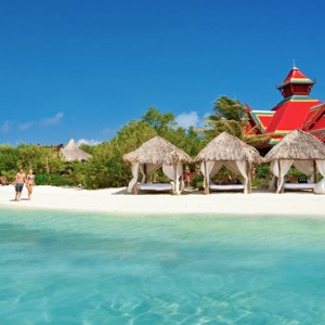 offshore island - Sandals Royal Caribbean - Luxury Jamaica Honeymoons