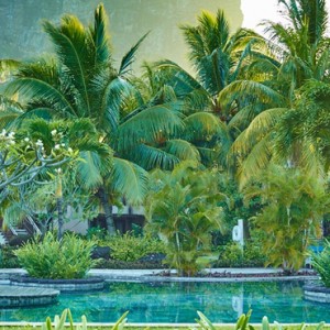 pool 2 - lux le morne mauritius - luxury mauritius honeymoons
