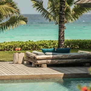 Four Seasons Resort Seychelles - Luxury Seychelles Honeymoon packages - kannel bar pool area