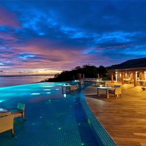 Hideaway Beach Resort and Spa - Luxury Maldives honeymoon packages - sunset beach bar