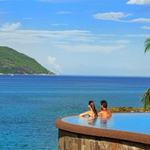 Hilton Seychelles Northolme Resort & Spa - Luxury Seychelles Honeymoon Packages - infinity pool1