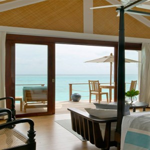 Loama Resort Maldives at Maamigili - Luxury Maldives Honeymoon packages - Ocean villa bedroom