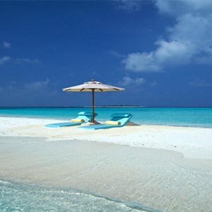 Loama Resort Maldives at Maamigili - Luxury Maldives Honeymoon packages - Sandbank