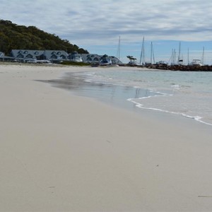 Anchorage Port Stephens - Luxury Australia Honeymoon packages - beach