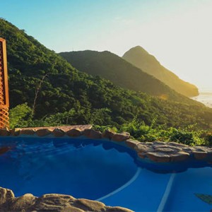 Rainbow suites pool1 - Ladera St Lucia - Luxury St Lucia Honeymoon