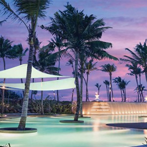 Shangri-La’s Hambantota Resort and Spa - Luxury Sri Lanka Honeymoon Packages - pool at night